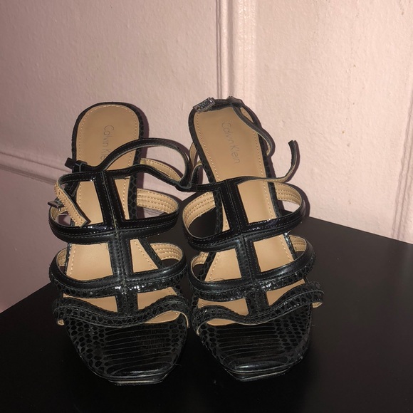 Calvin Klein heels - Picture 2 of 5